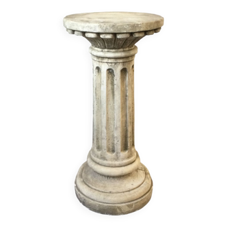 Reconstituted stone column