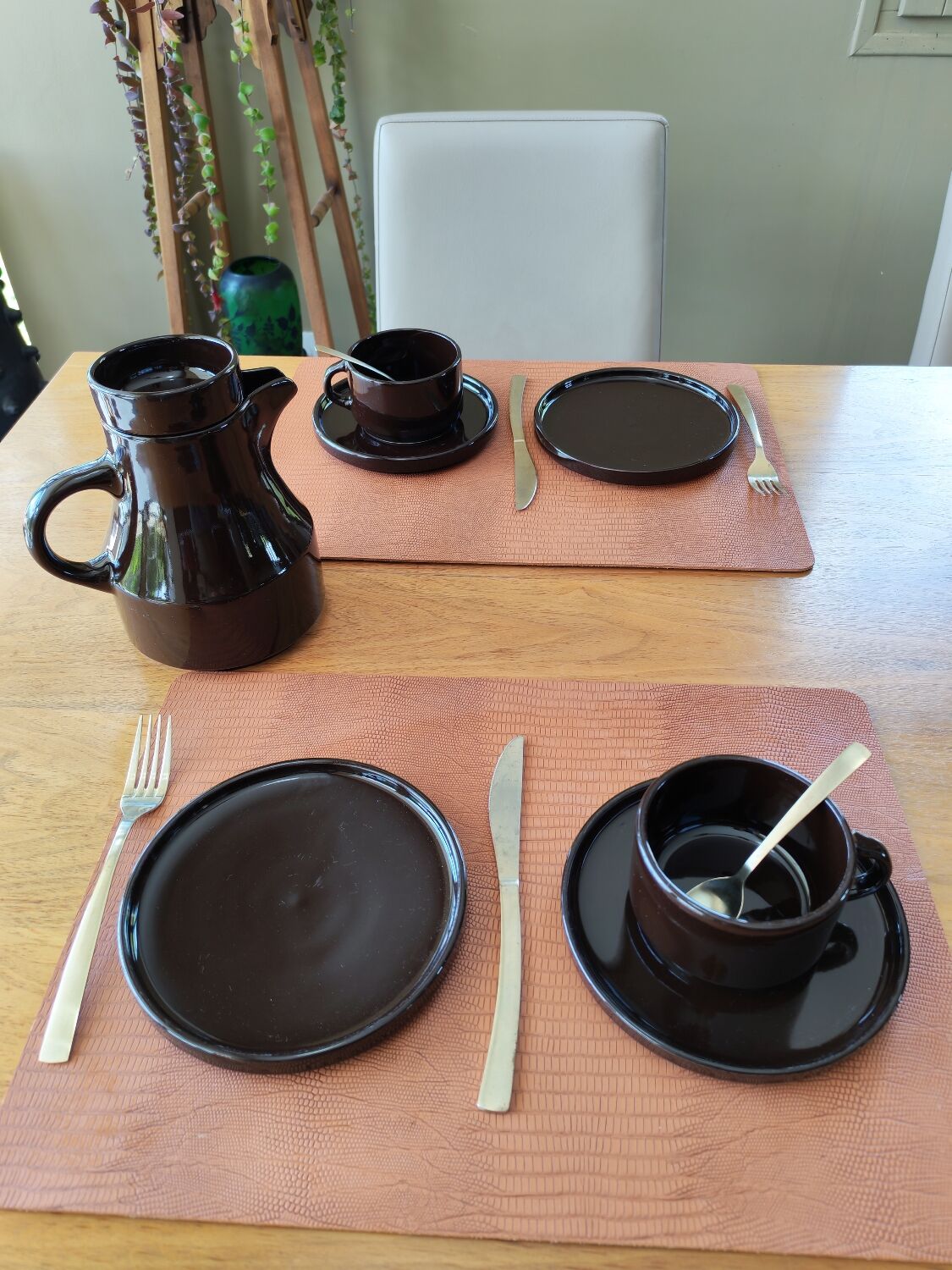 Vintage 1970s breakfast service