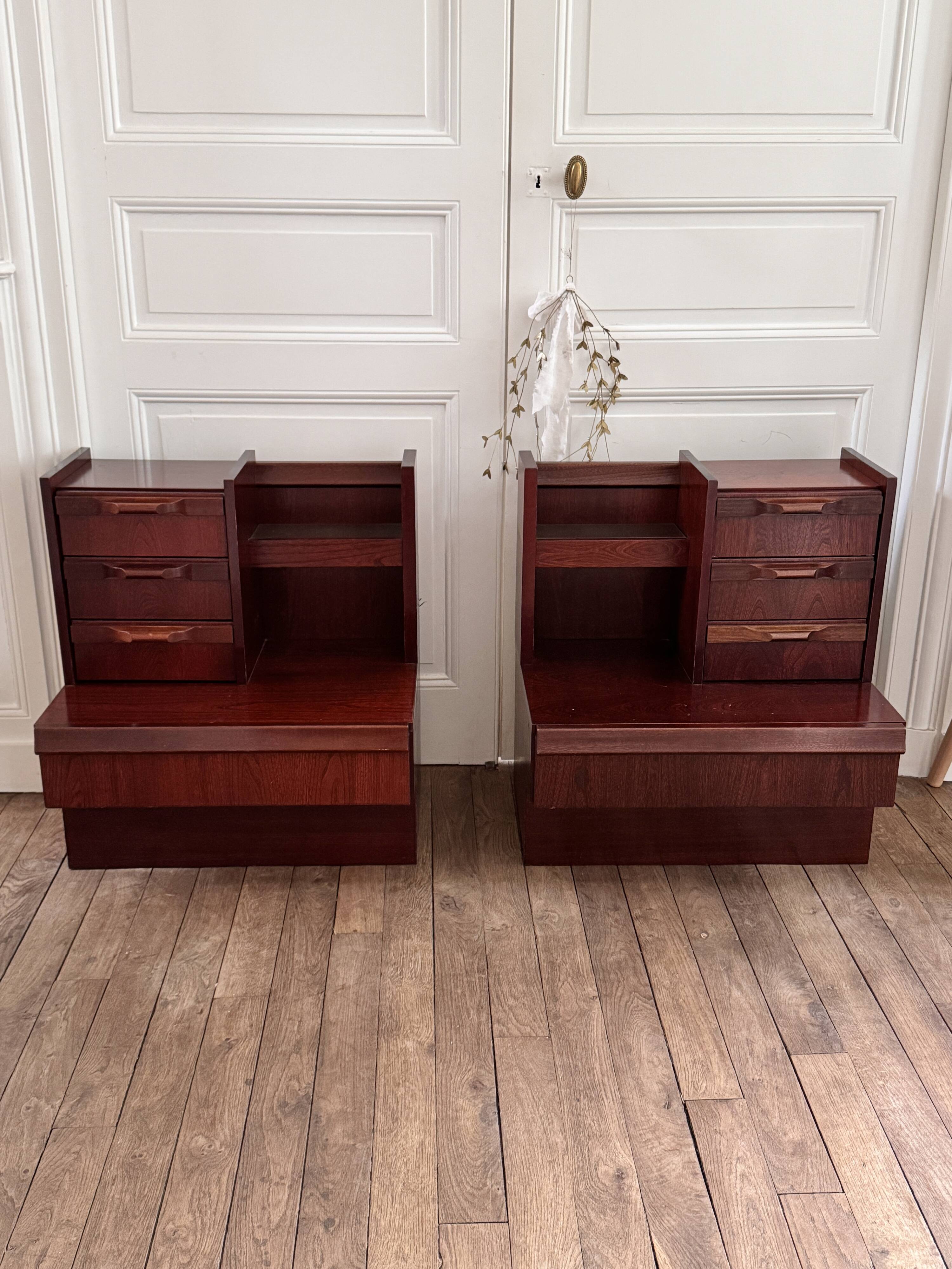 Paire de chevets mid century Roche Bobois vintage avec éclairage intégré