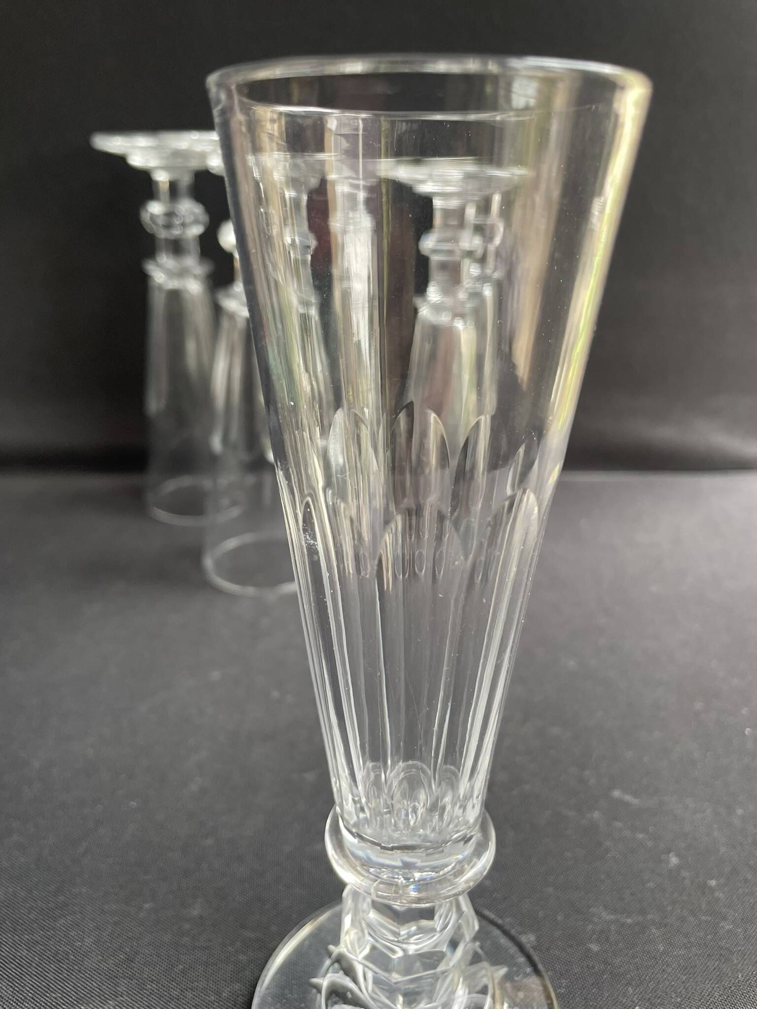 6 Baccarat/Saint Louis champagne flutes - Mid 19th century