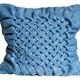 Coussin plissé drapé en tissu satiné, France vers 1970