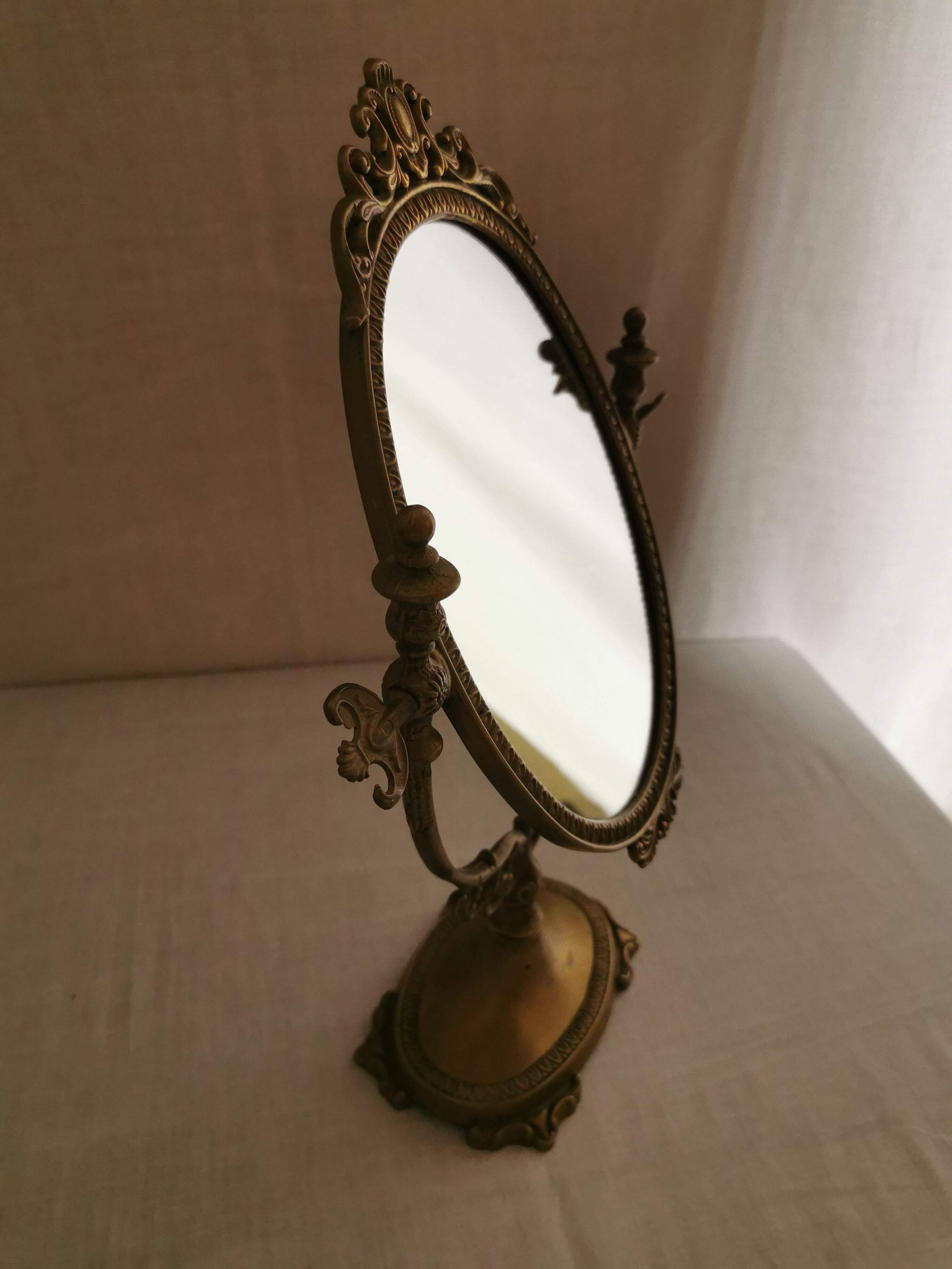 Old standing mirror swivelling  28x39cm