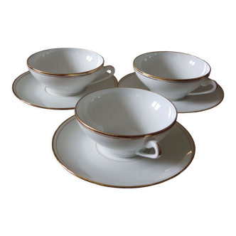 Trois tasses à thé porcelaine