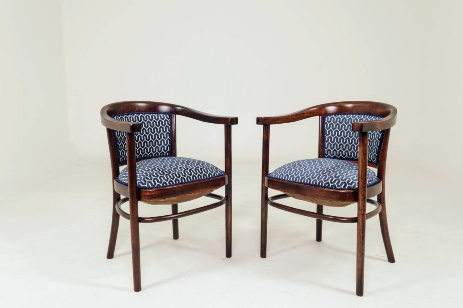 Pair of restored Art Deco style Thonet armchairs in jacquard.