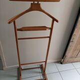 Wearing patinated varnished easel