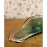 Empty glass pocket