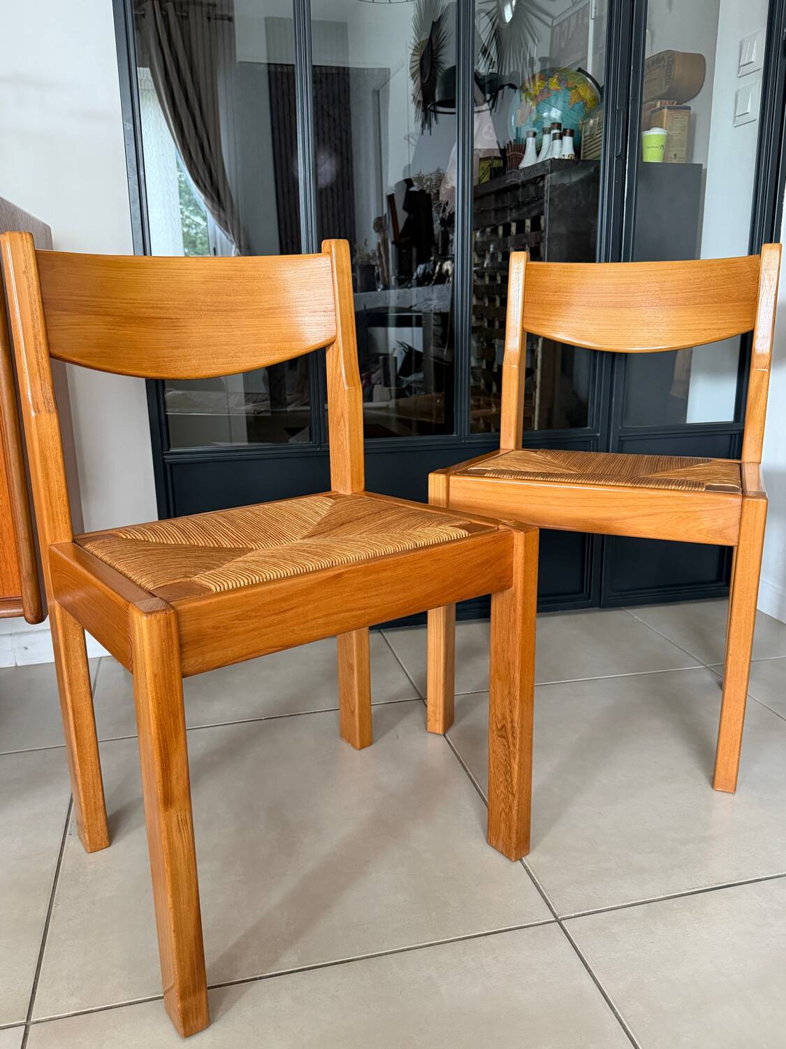 Pair of solid elm chairs with straw – Maison Regain, here