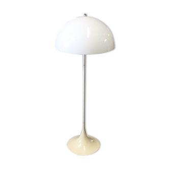 Lampadaire panthella Verner Panton 1971