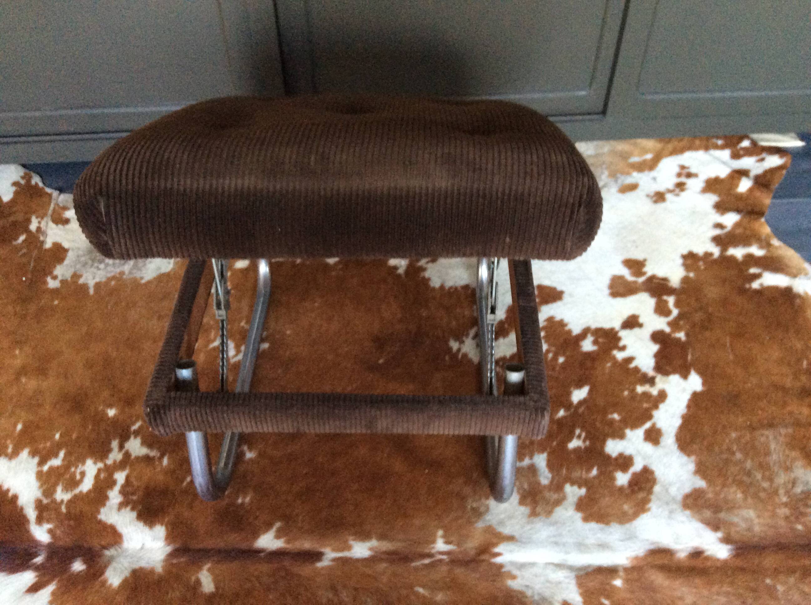 Velvet pouf adjustable footrest