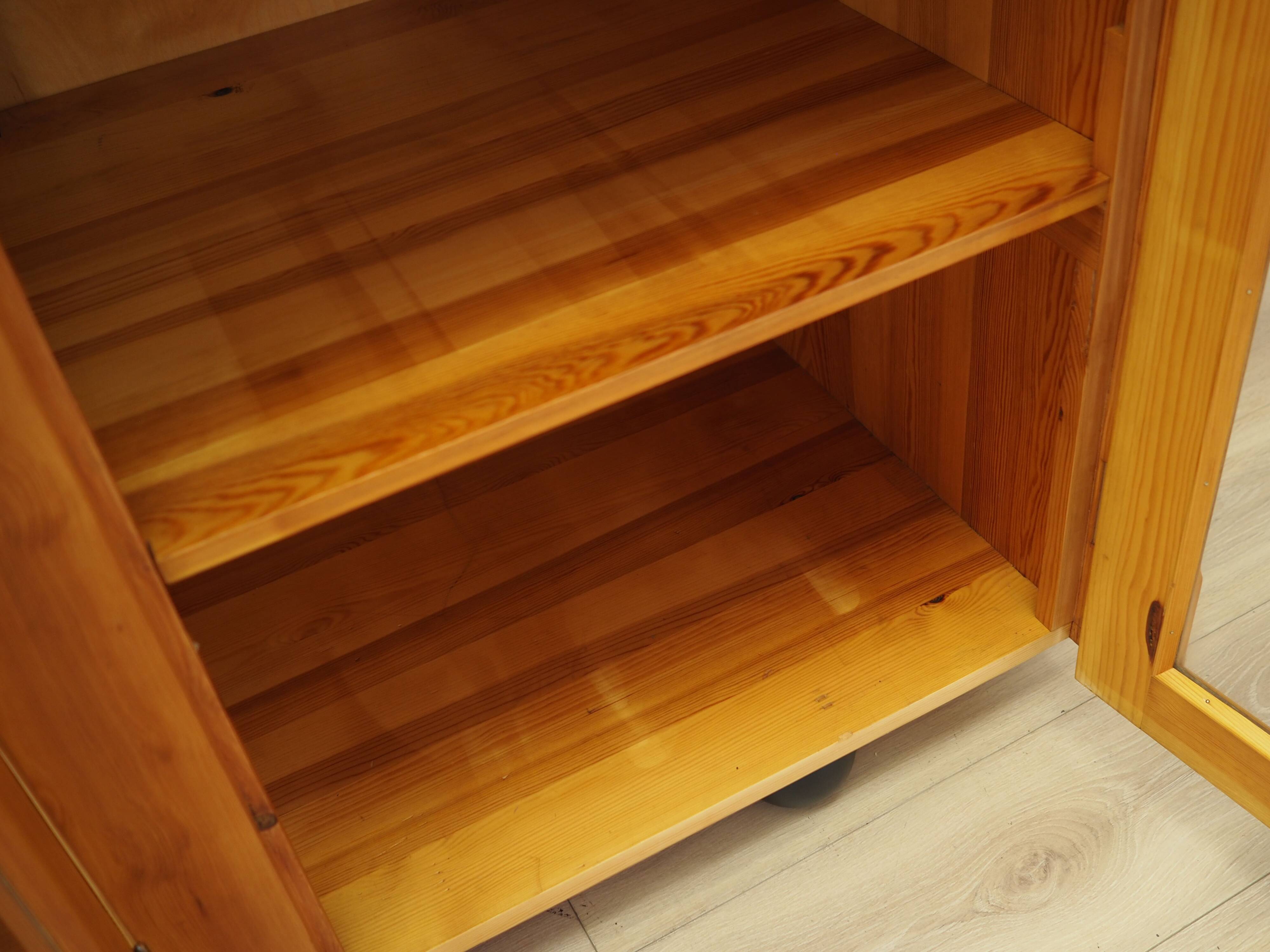 Pine showcase, Danish design, 1980s, production: Denmark