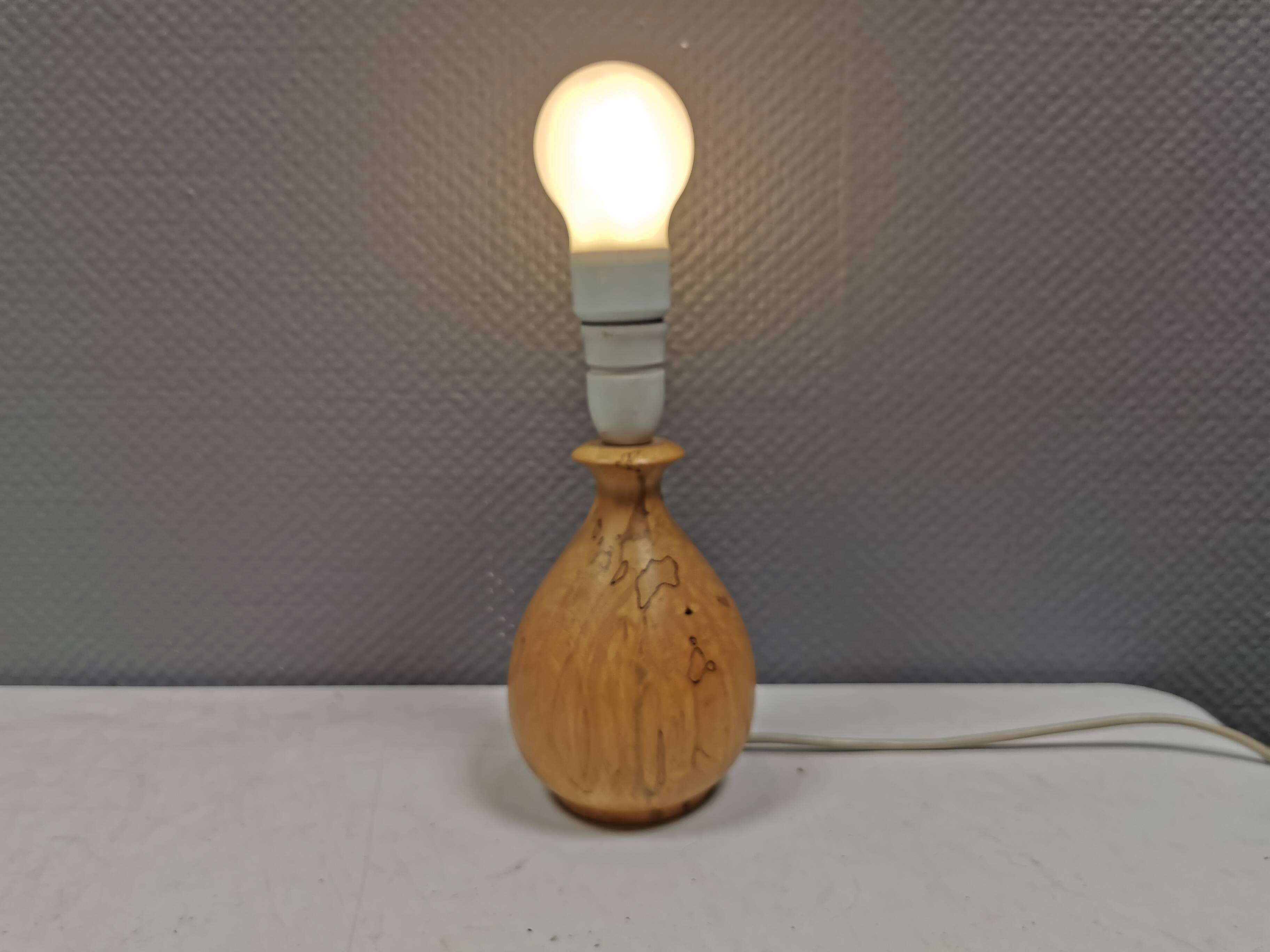 Danish lamp turned in pine wood with the most beautiful markings