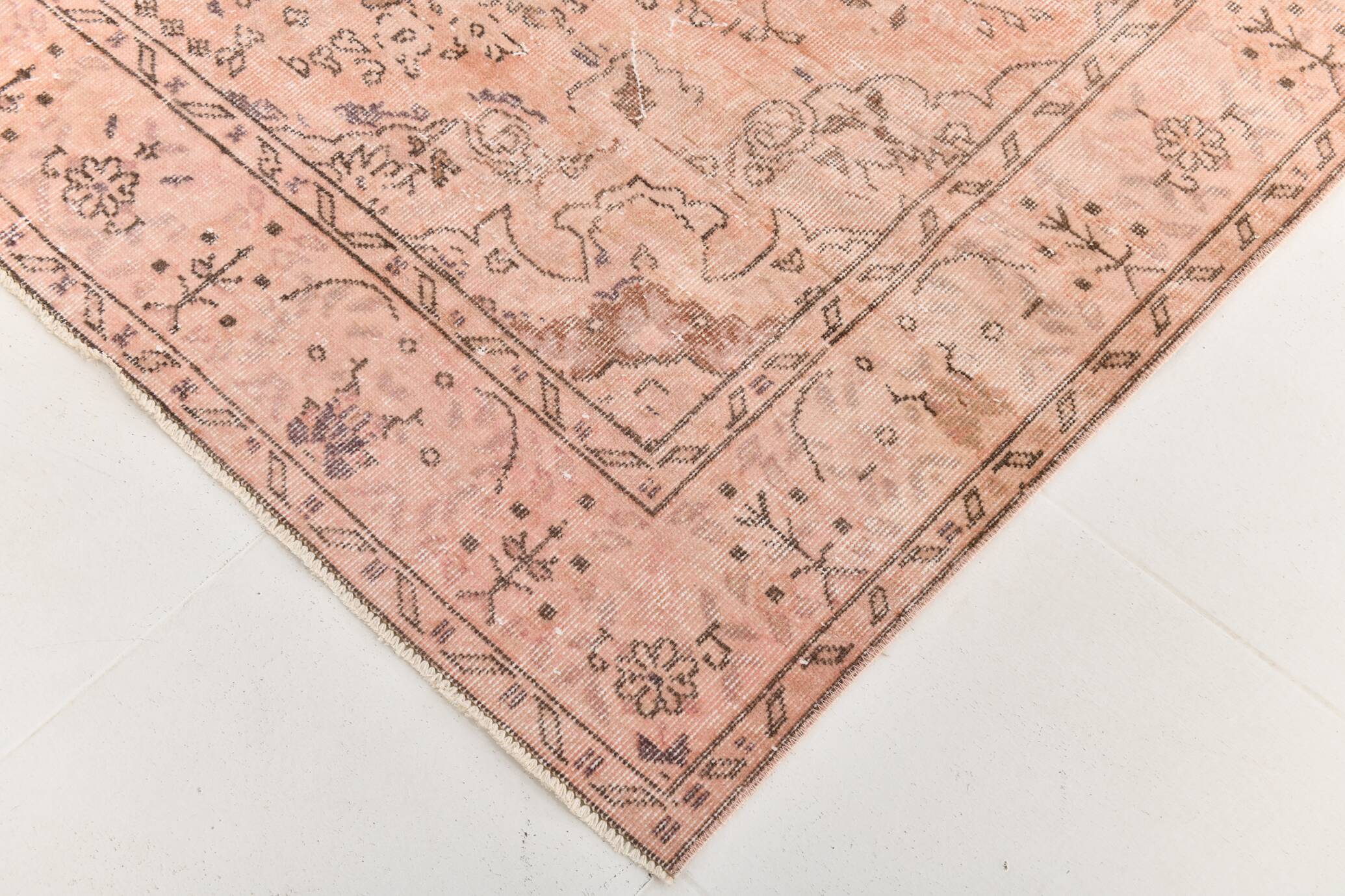 Powder Pink Classic Turkish Vintage Rug, 199x303Cm