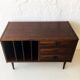 Buffet en bois 3 tiroirs et range vinyles, Danemark 1970