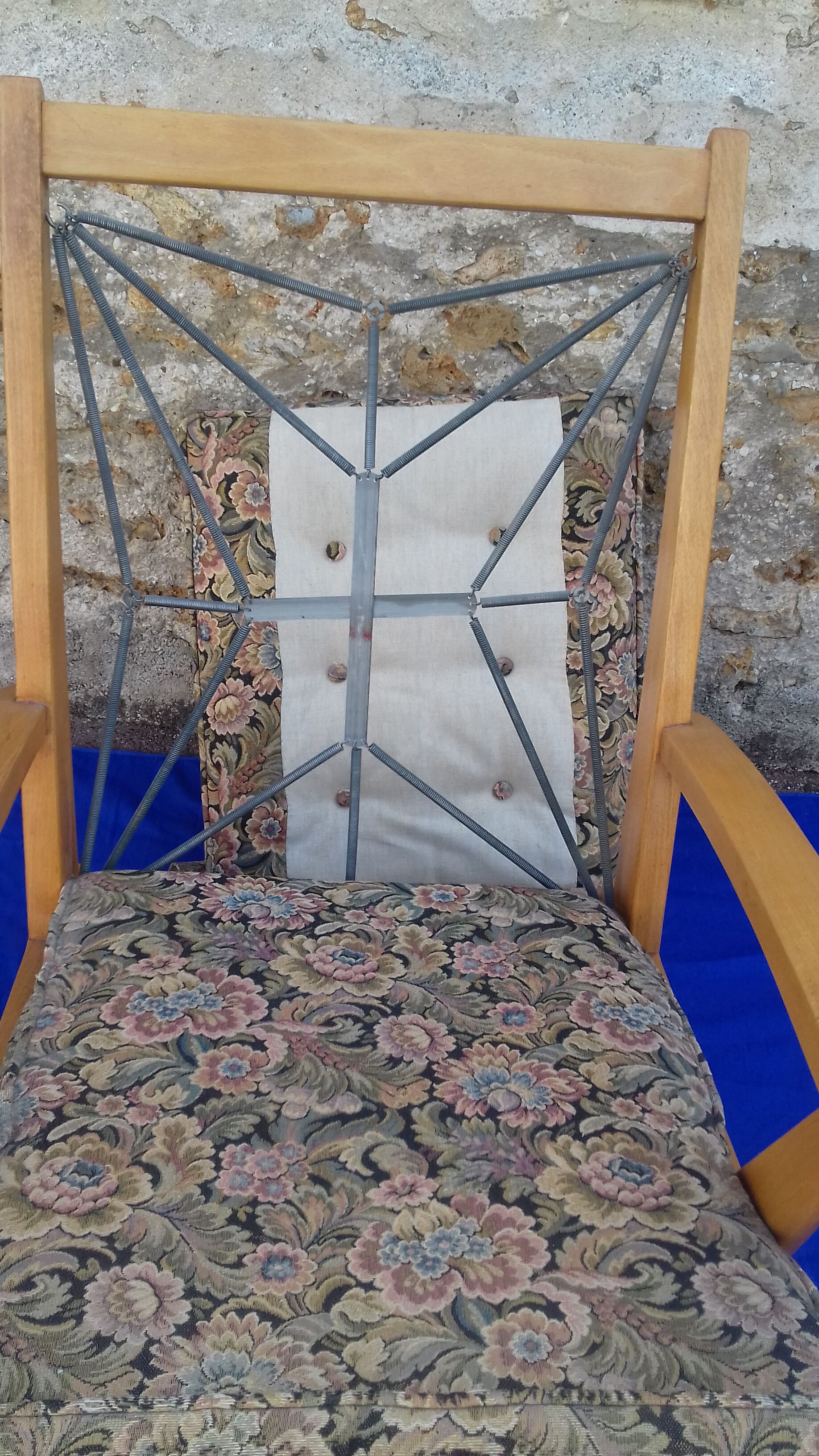 Free-Span edition armchair