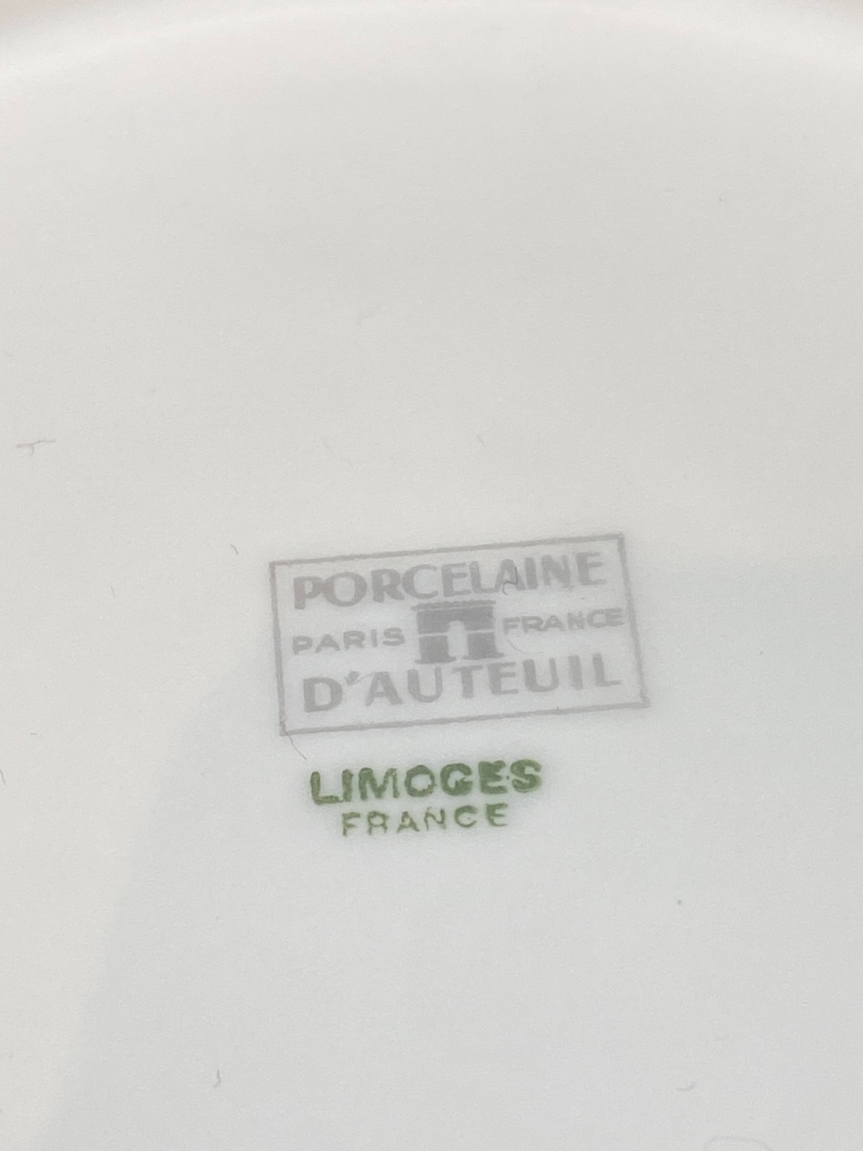 Service of 11 Auteuil porcelain plates