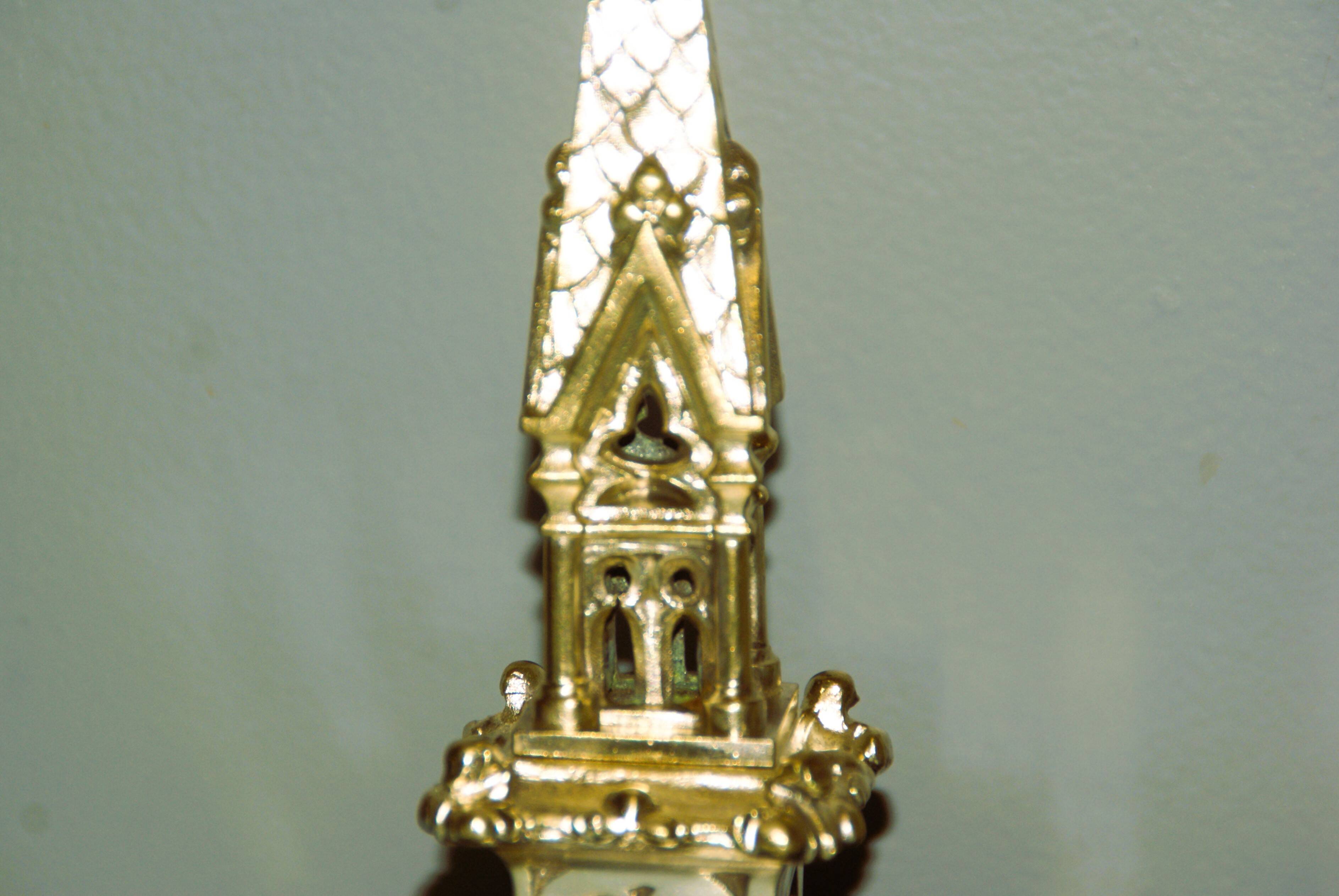 Rare paire de chandeliers en bronze XIX siècle