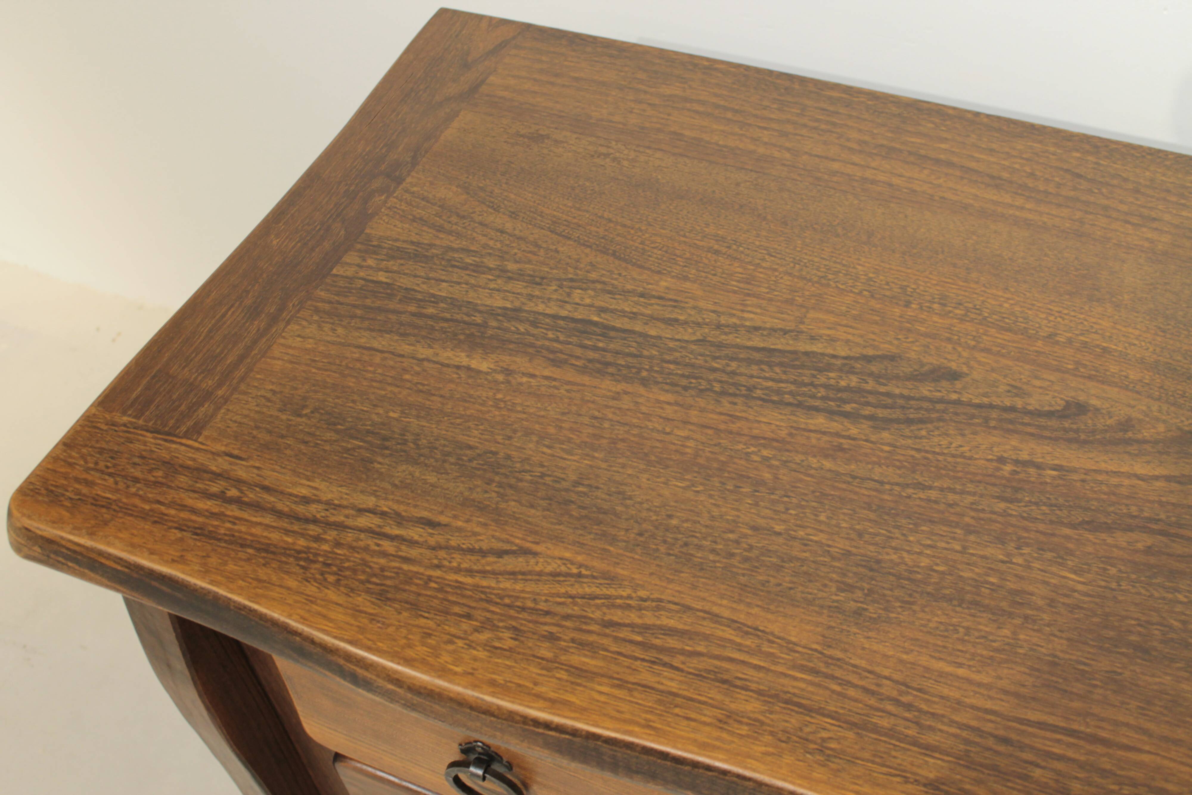 Commode brutaliste en orme Aranjou - Année 60