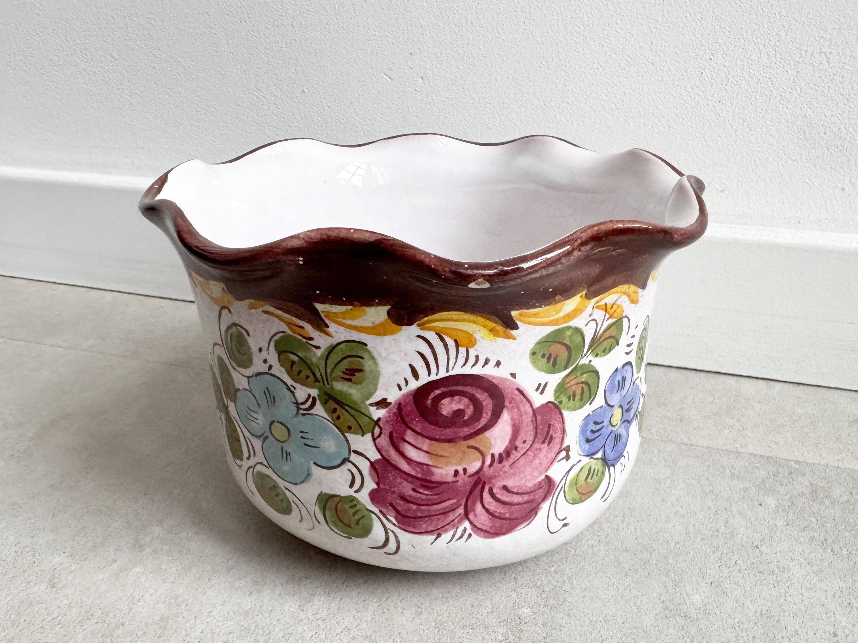Vintage Italian ceramic planter with a floral decor