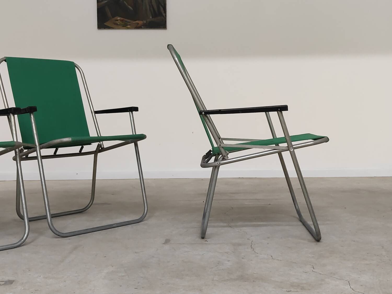 Set of 4 folding chairs with green canvas and aluminum frame