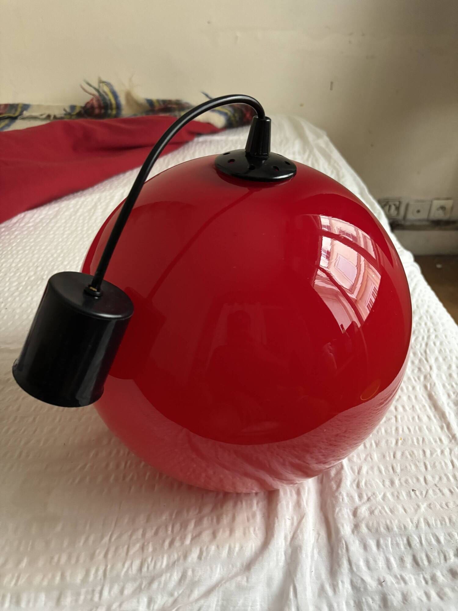 Red opaline glass pendant (circa 60/70)