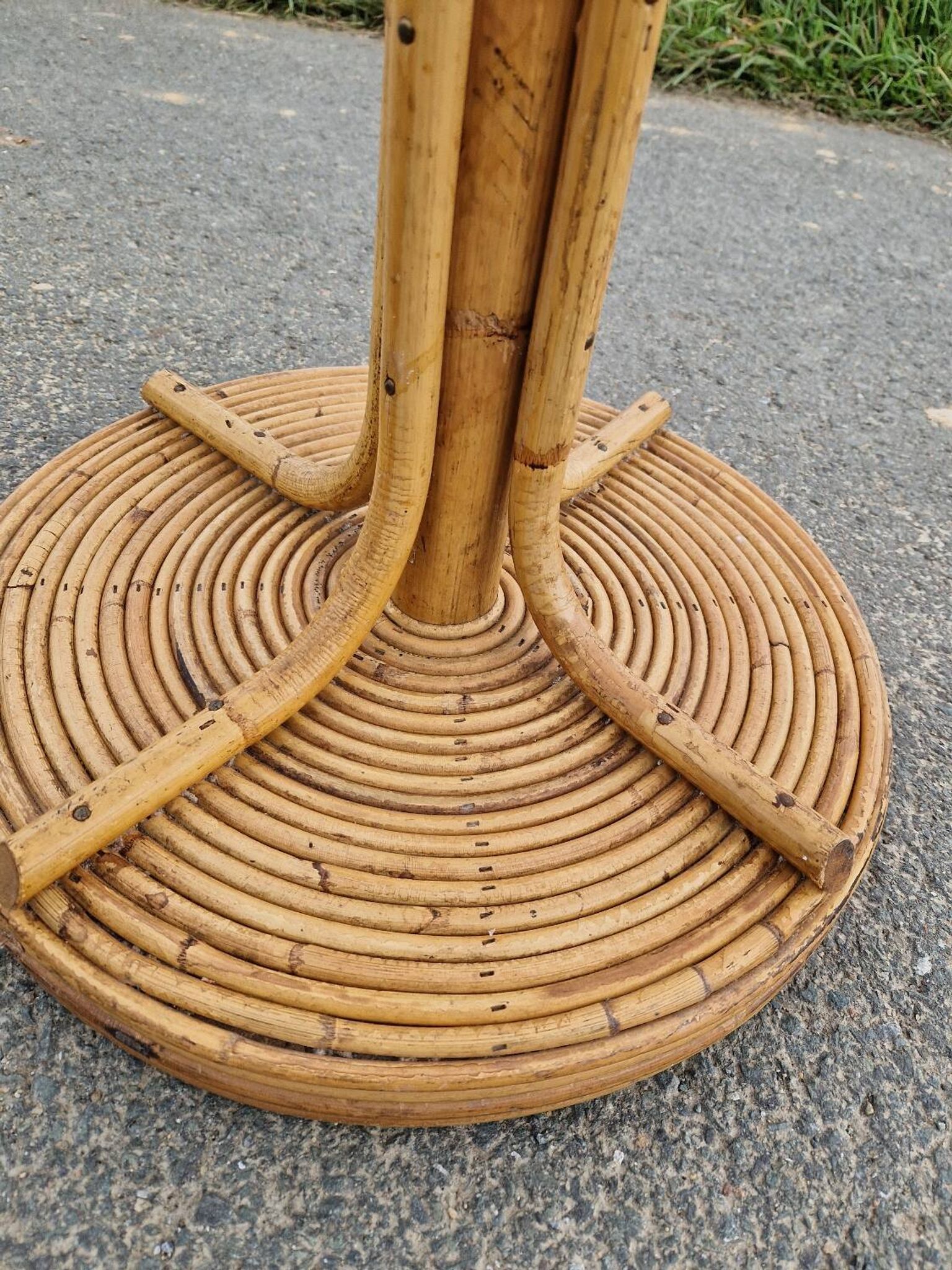 Vintage rattan parrot coat rack