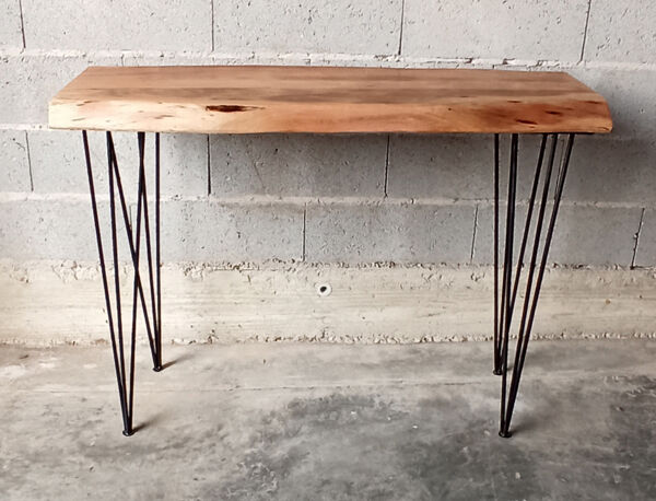 Console en bois avec pieds métal
