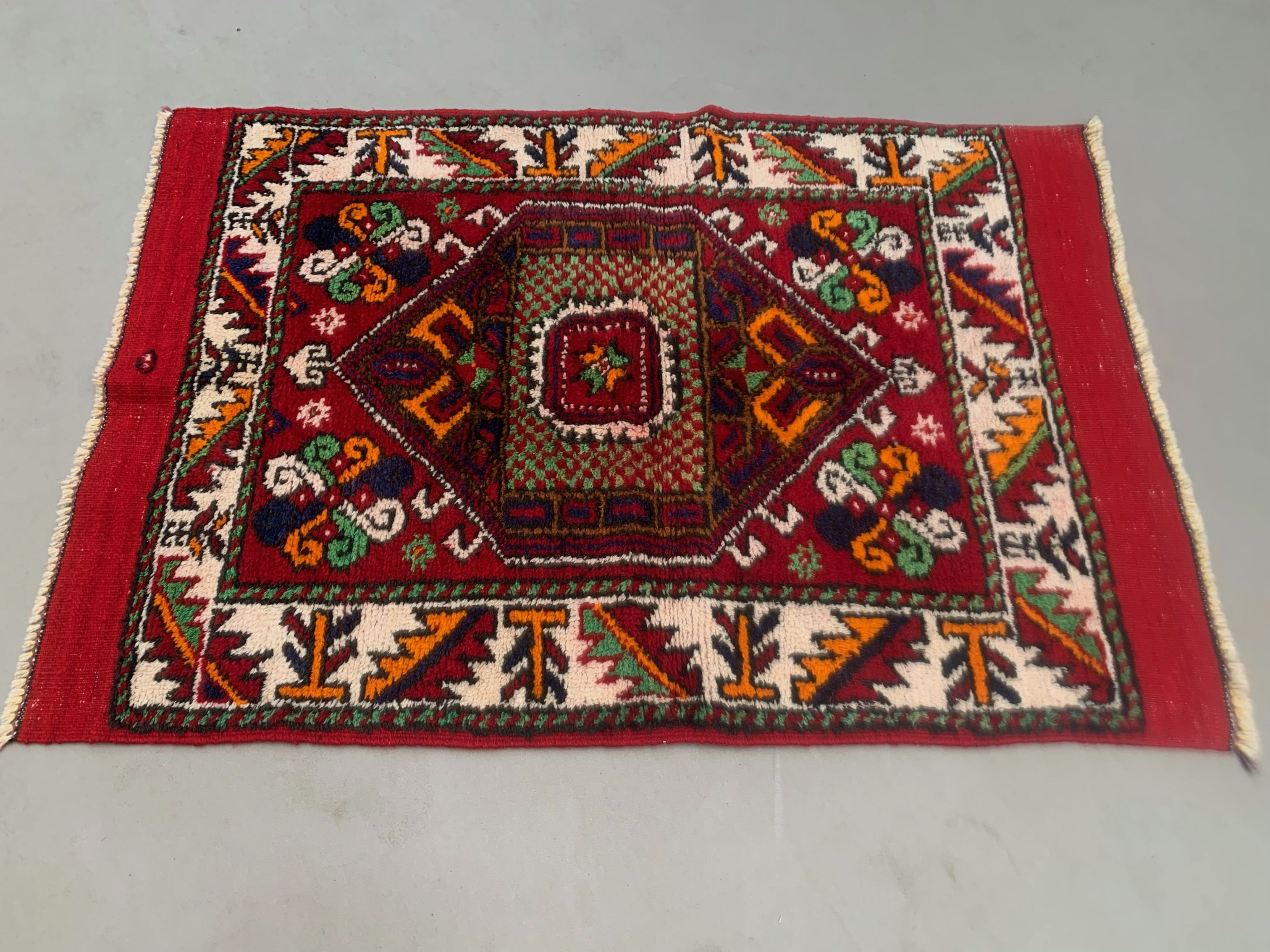 Vintage western Turkish rug oriental 120x80 cm tribal carpet, red