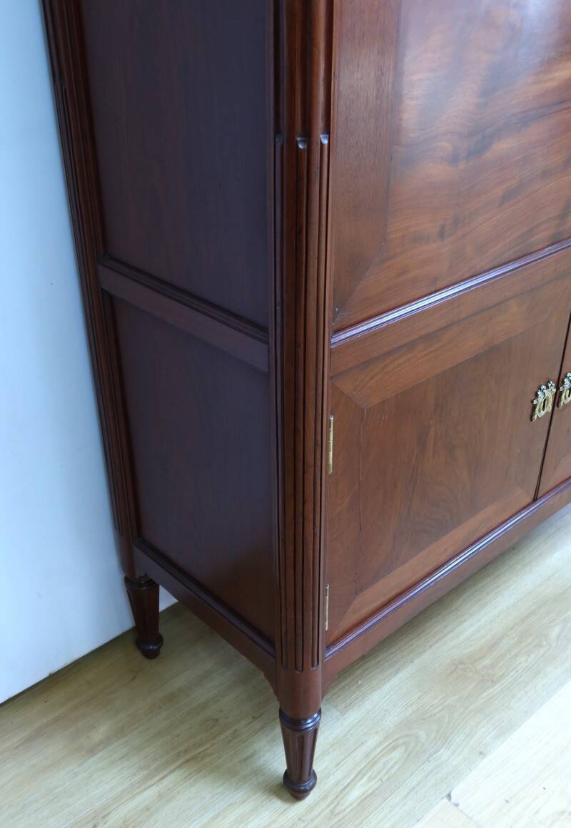 Secretary with a Mahogany Guillotine from Cuba, Louis XVI period – Late 18th century