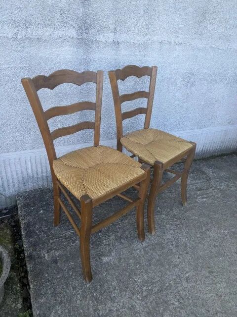 Pair of rush-seated chairs