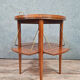 Table a thé louis xvi en acajou clair et filets vers 1900