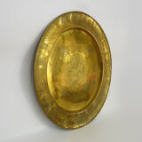 Plateau asiatique ( Laos ou Chine ) en bronze doré. Diamètre : 52,5 cm