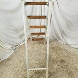 Small stepleau steel and white wood