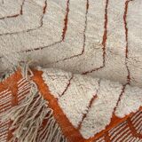 Handmade white wool Berber rug, size 100 x 200 cm