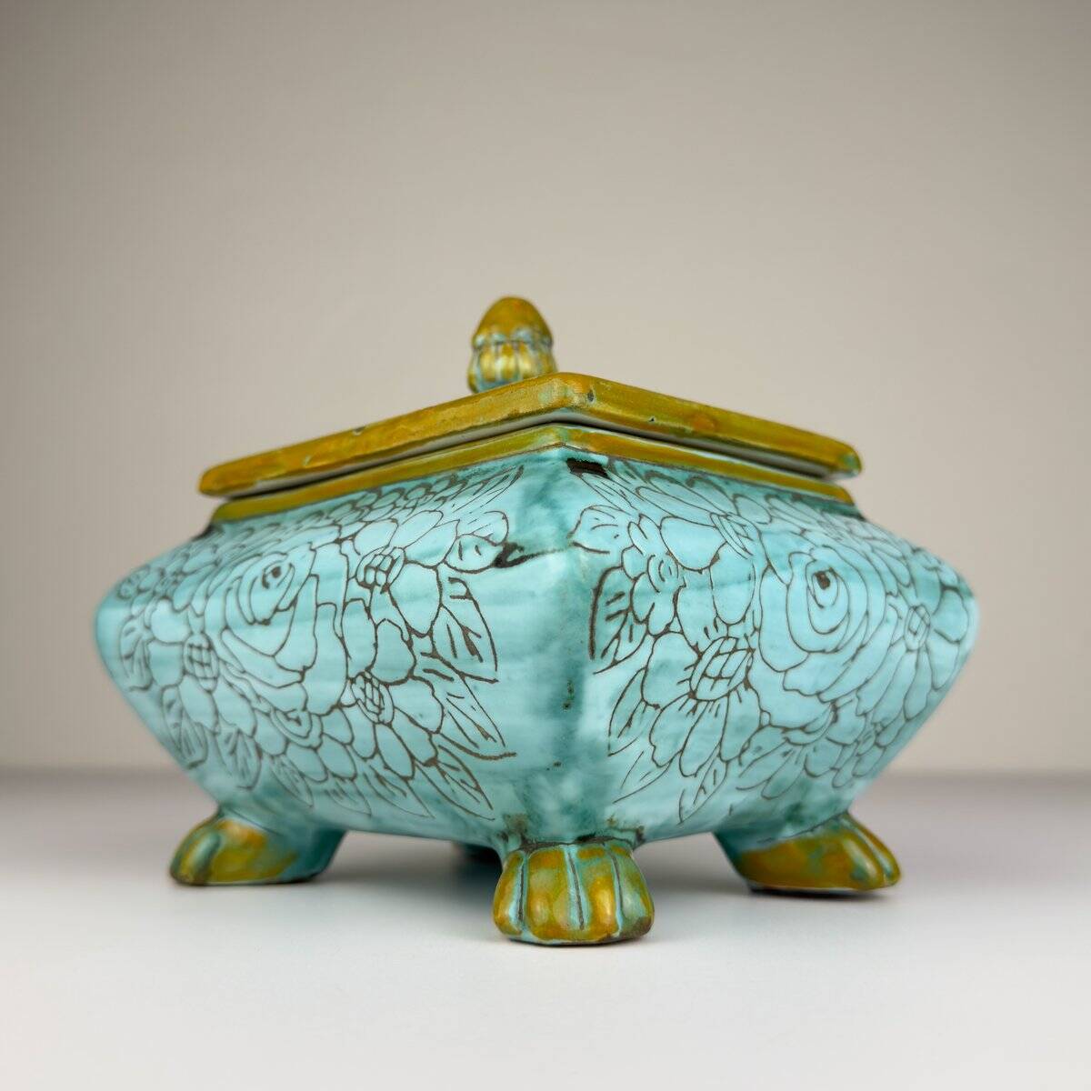 Vintage ceramic jewellery box by Maioliche d'Arte Cordivani for Ascoli Piceno, Italy, 1970s.