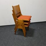 Stacking chair