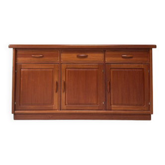 Vintage teak wooden Dyrlund sideboard