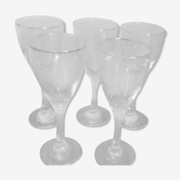 5 verres à vin rouge décors gravé