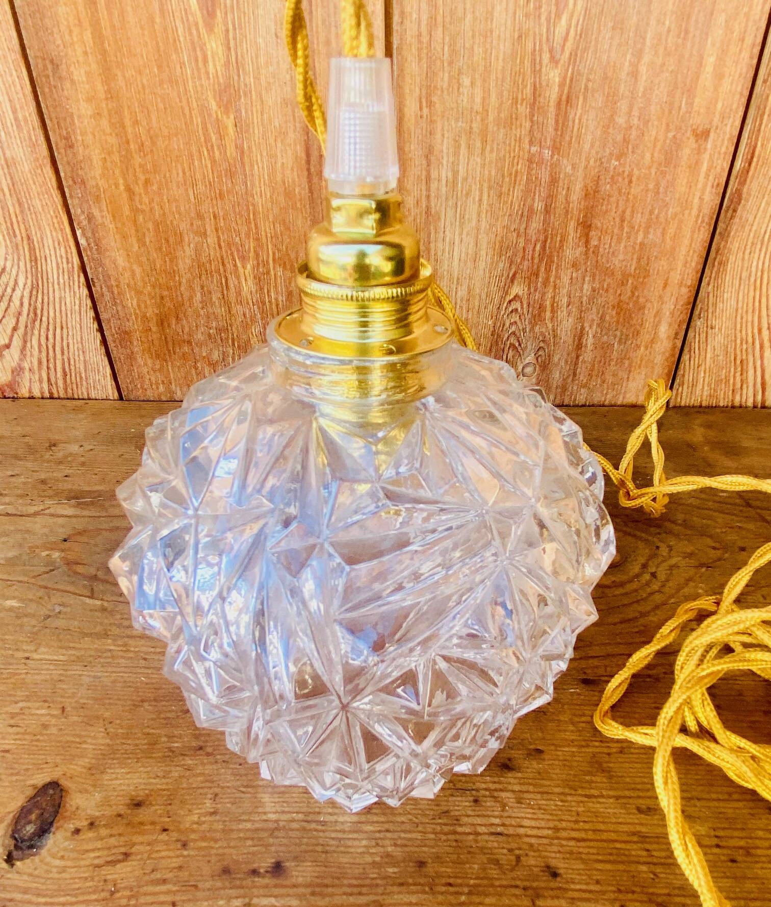 Globe pendant light in chiseled glass