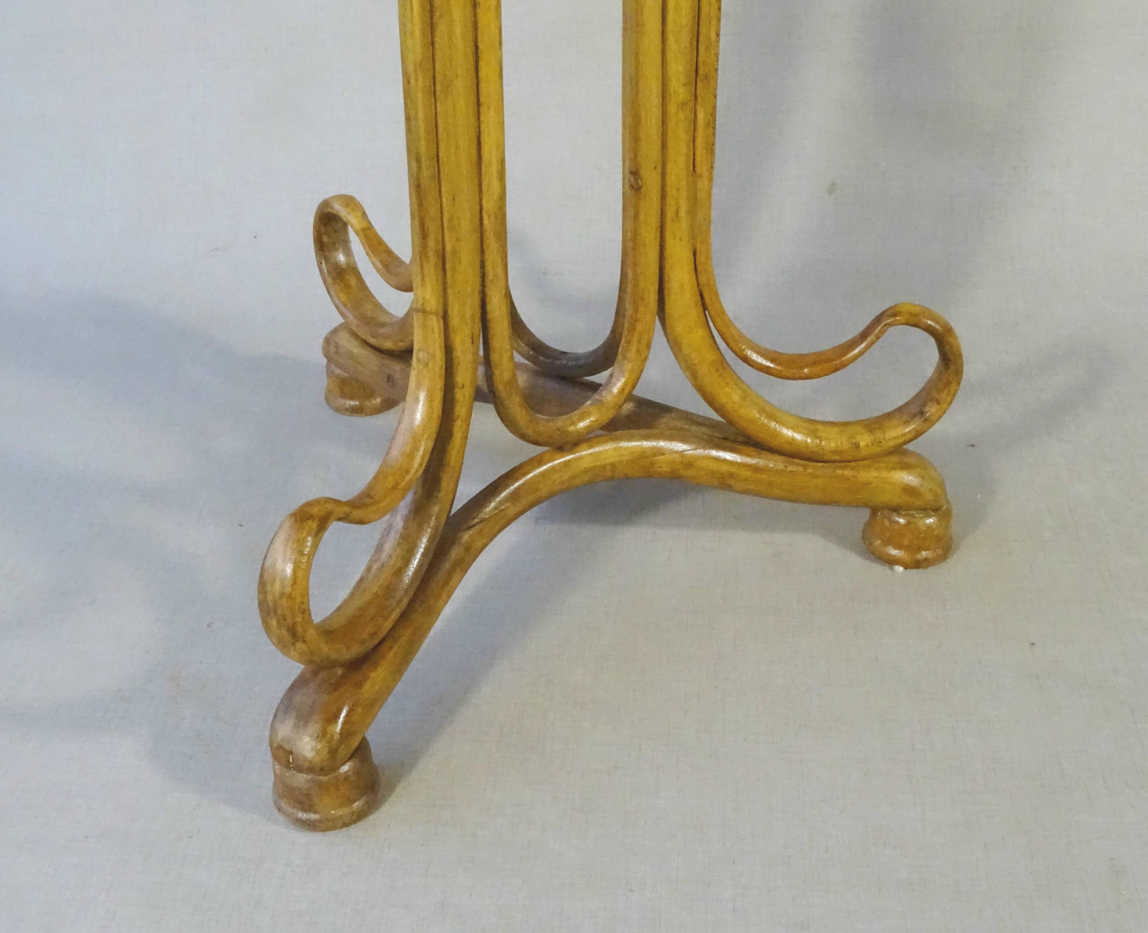 Thonet N°1 Art Nouveau reading table - 1895 -