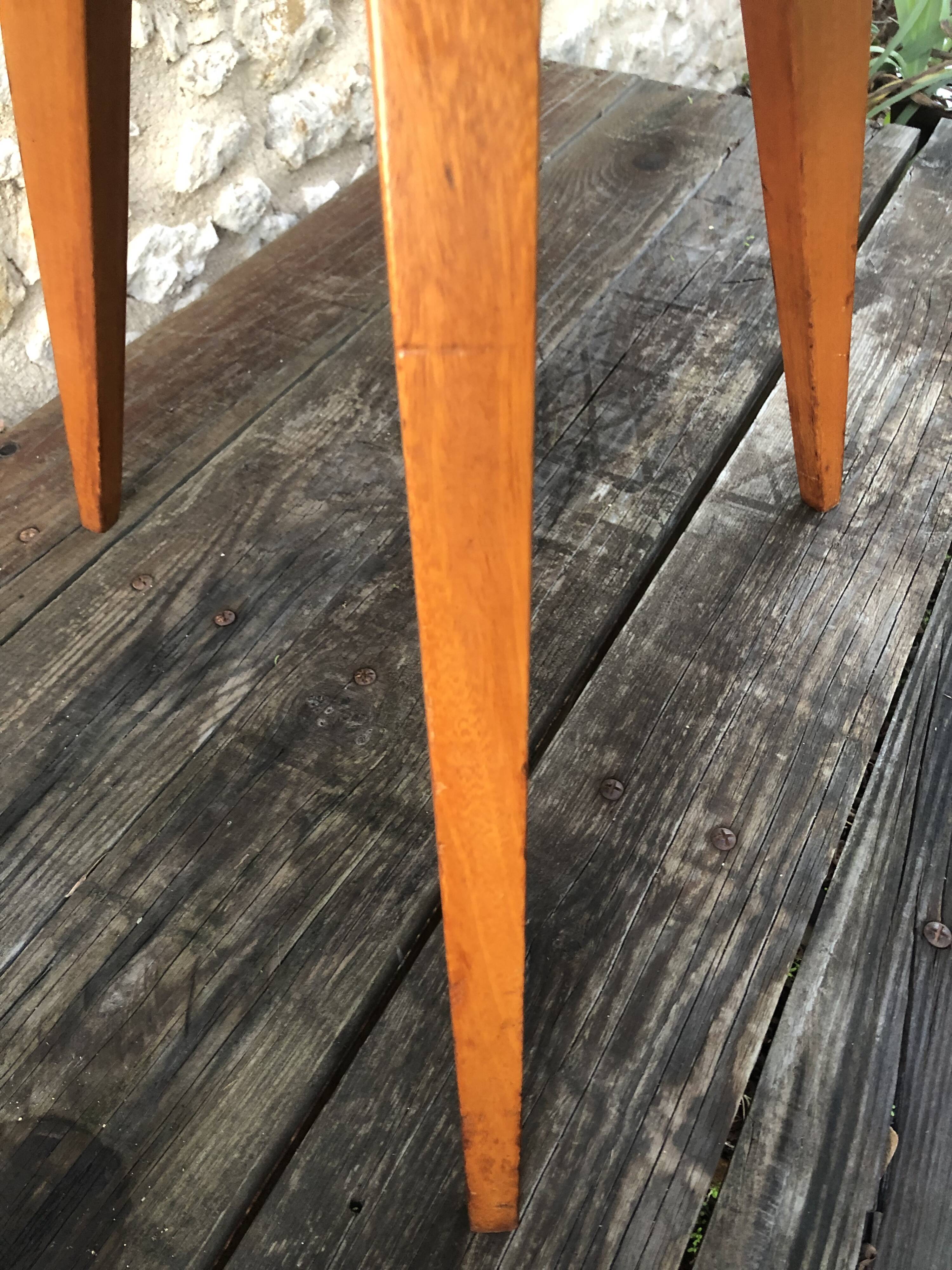 Vintage round coffee table, oak tripod legs circa 60