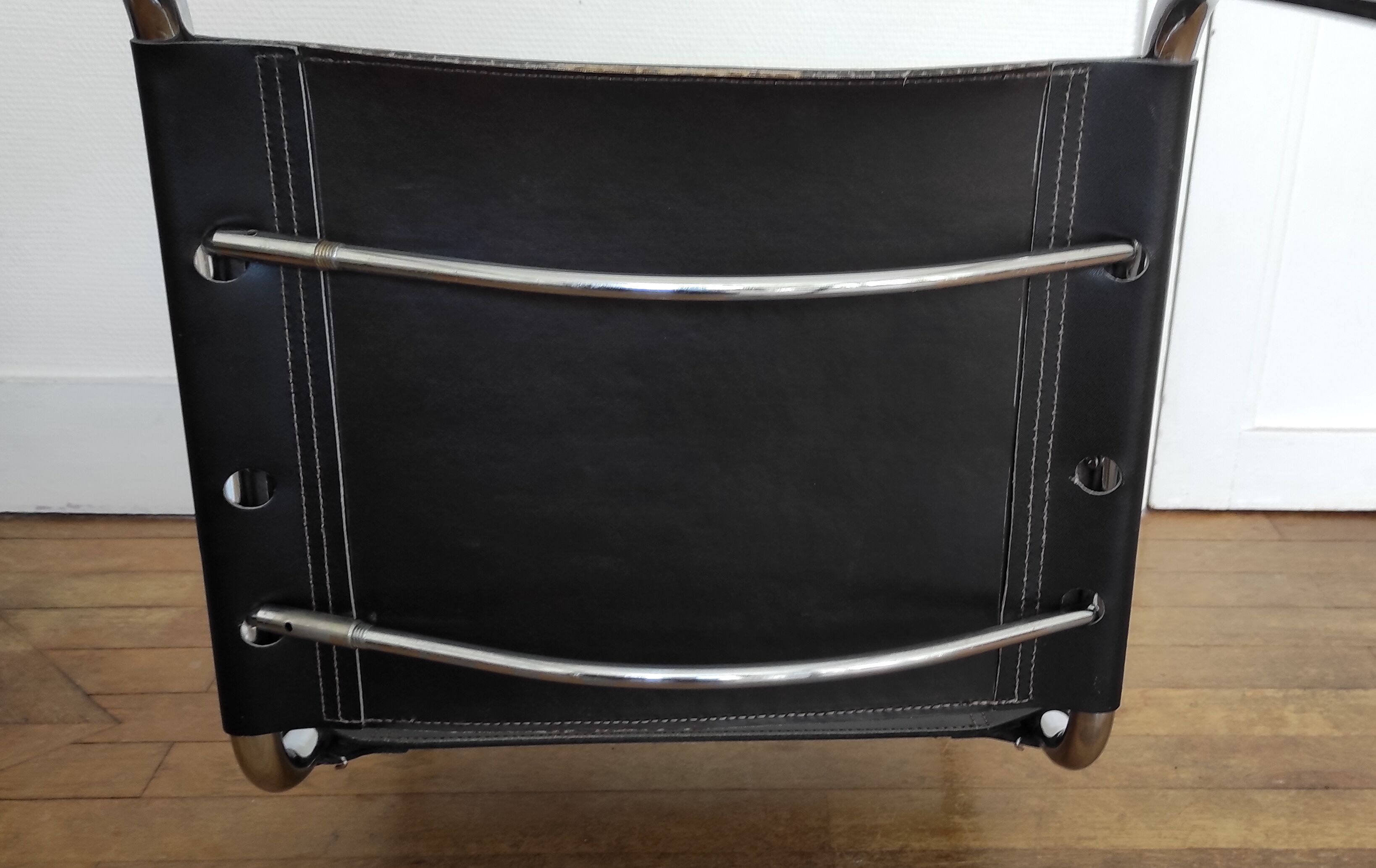 Chair design Breuer model B33 – edition of the 80s