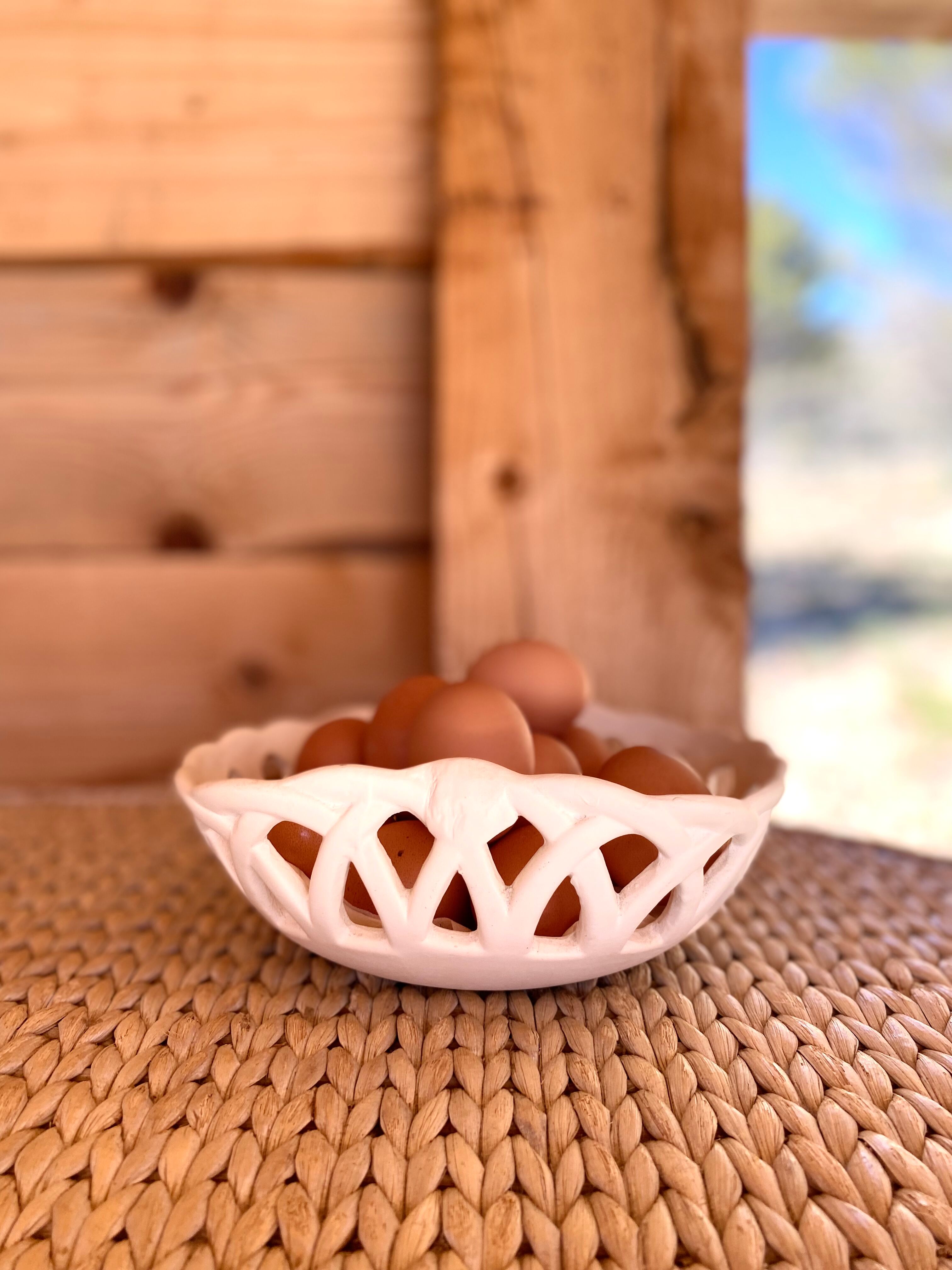 Plaster dish basket decoration