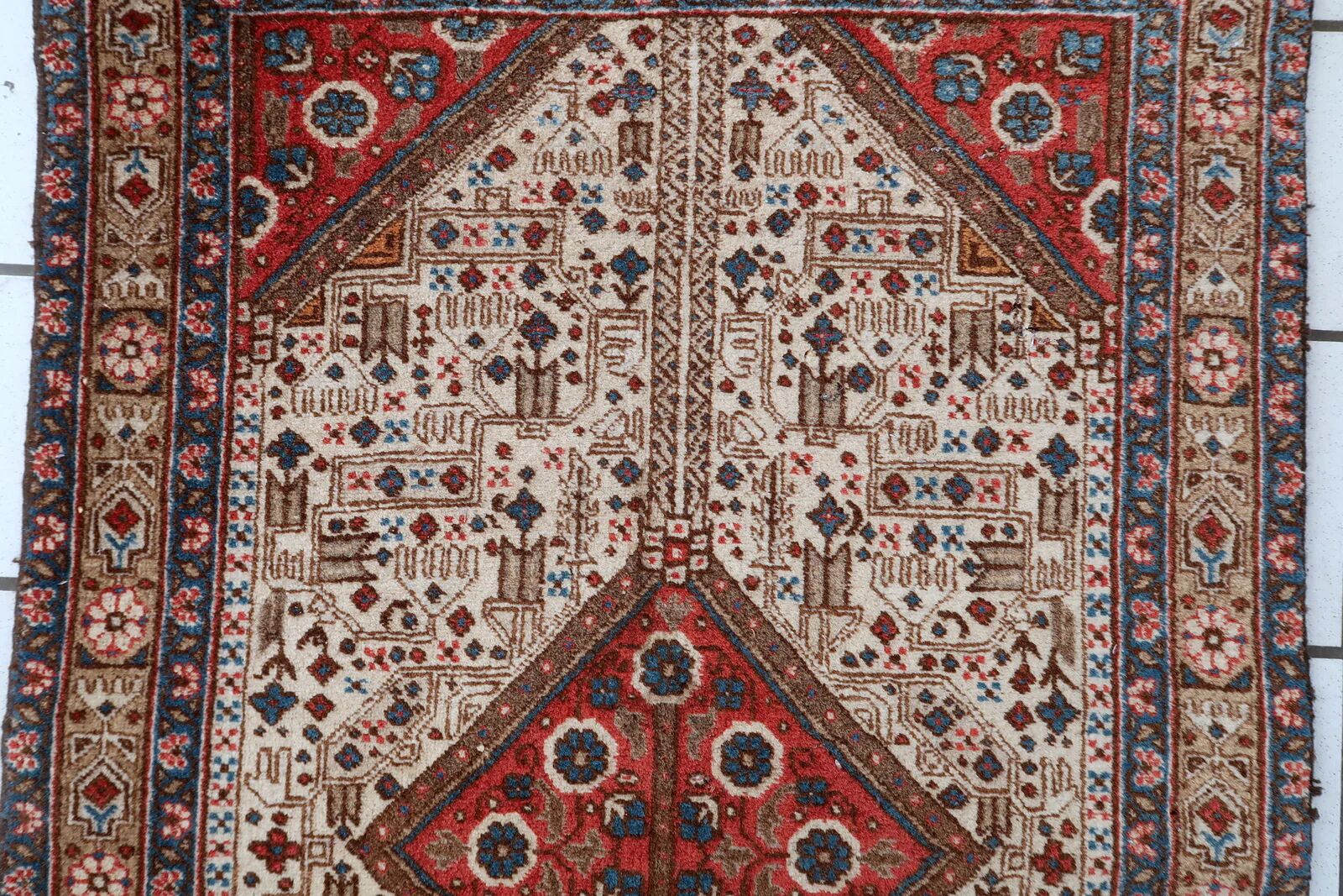 Vintage 1930s Persian Malayer rug 81cm x 130cm