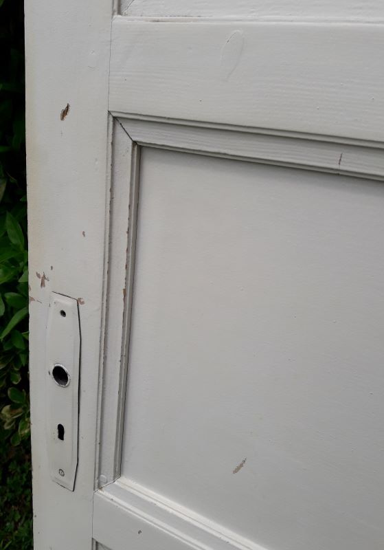 Porte vintage panneautée