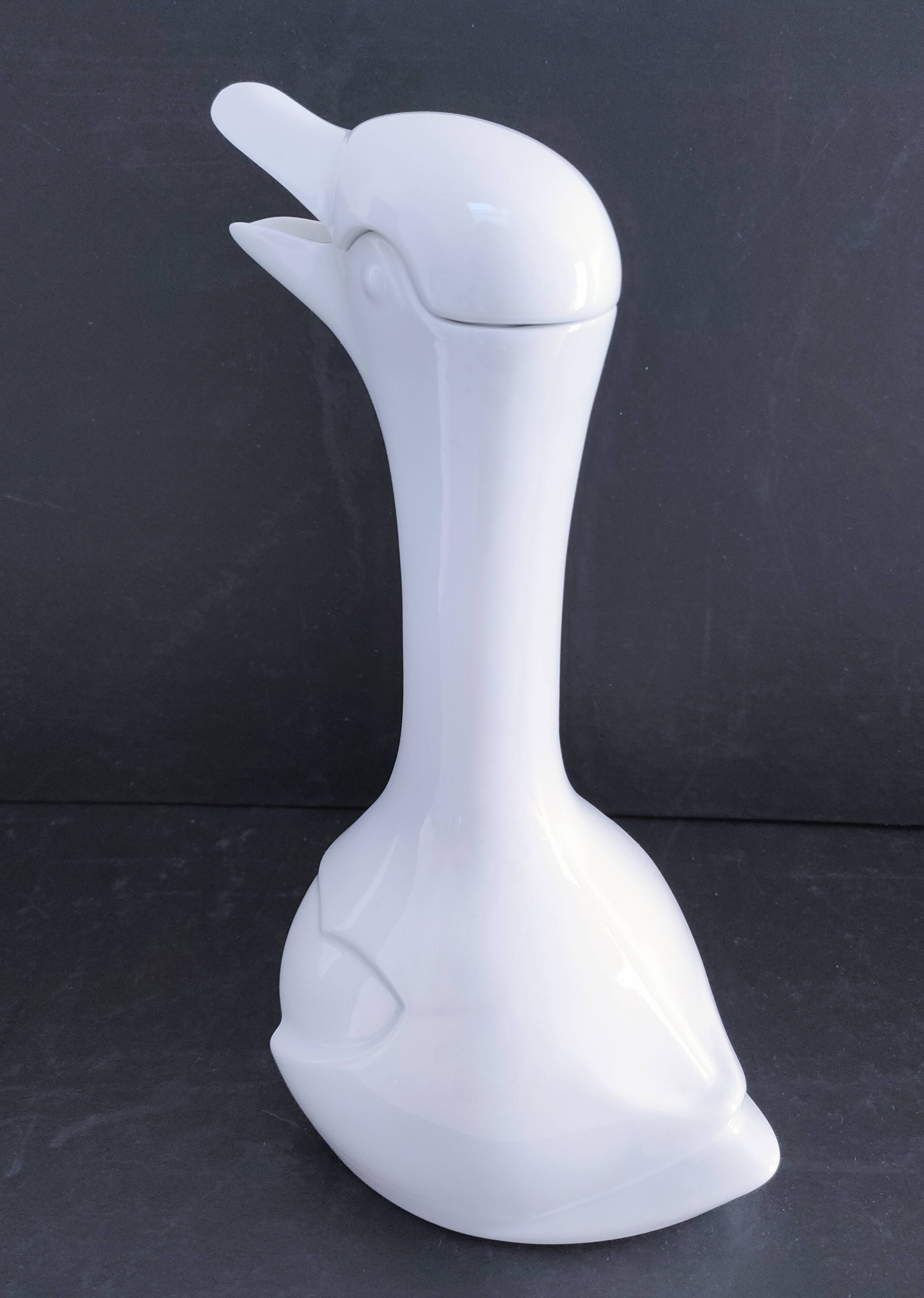 Porcelain bird carafe