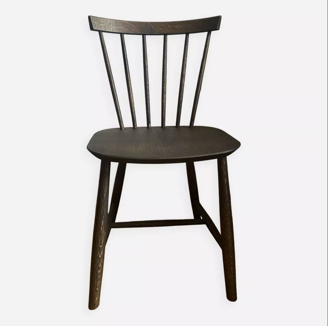 Chaise J46 FDB Mobilier en chêne fumé