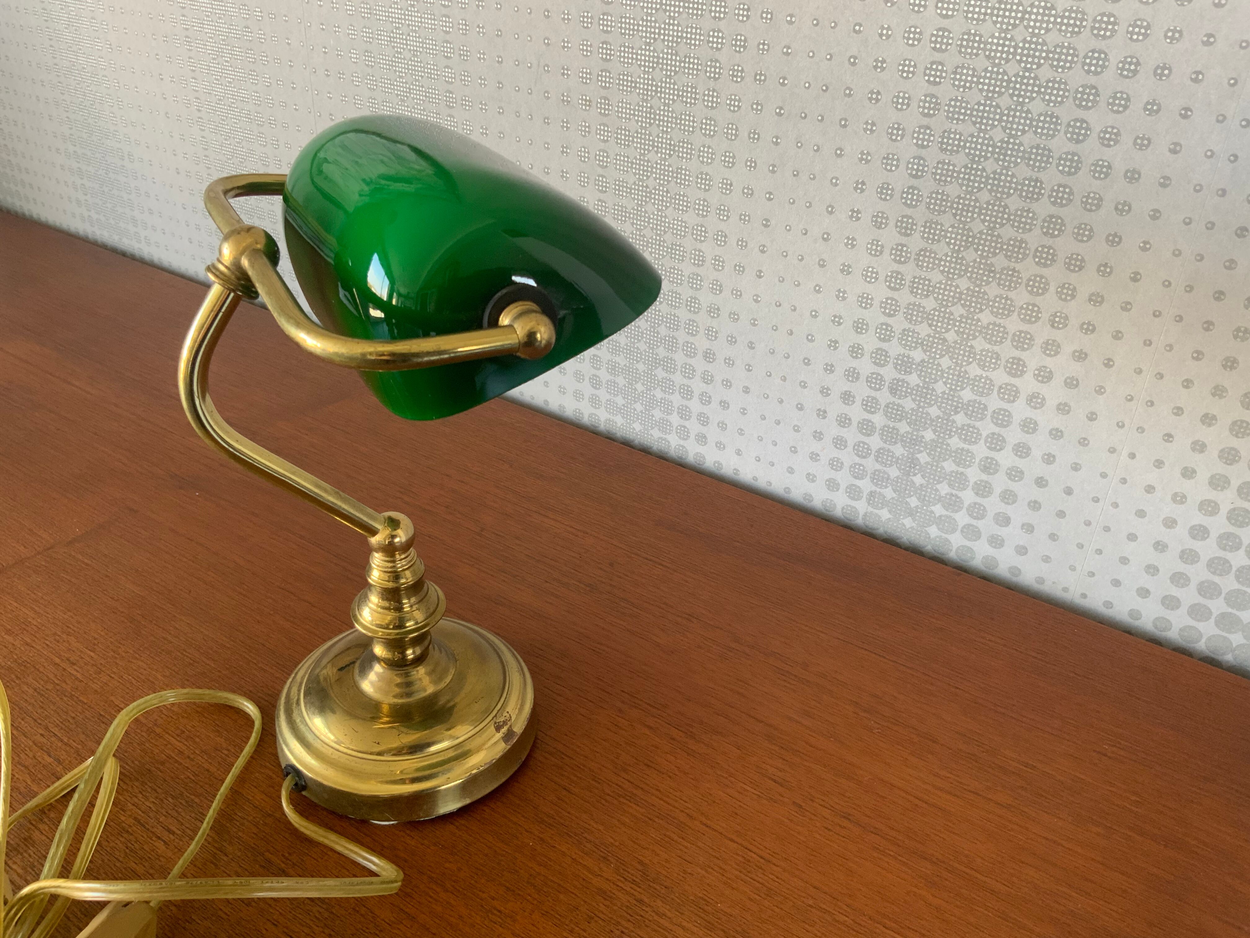 Banker's or notary's lamp