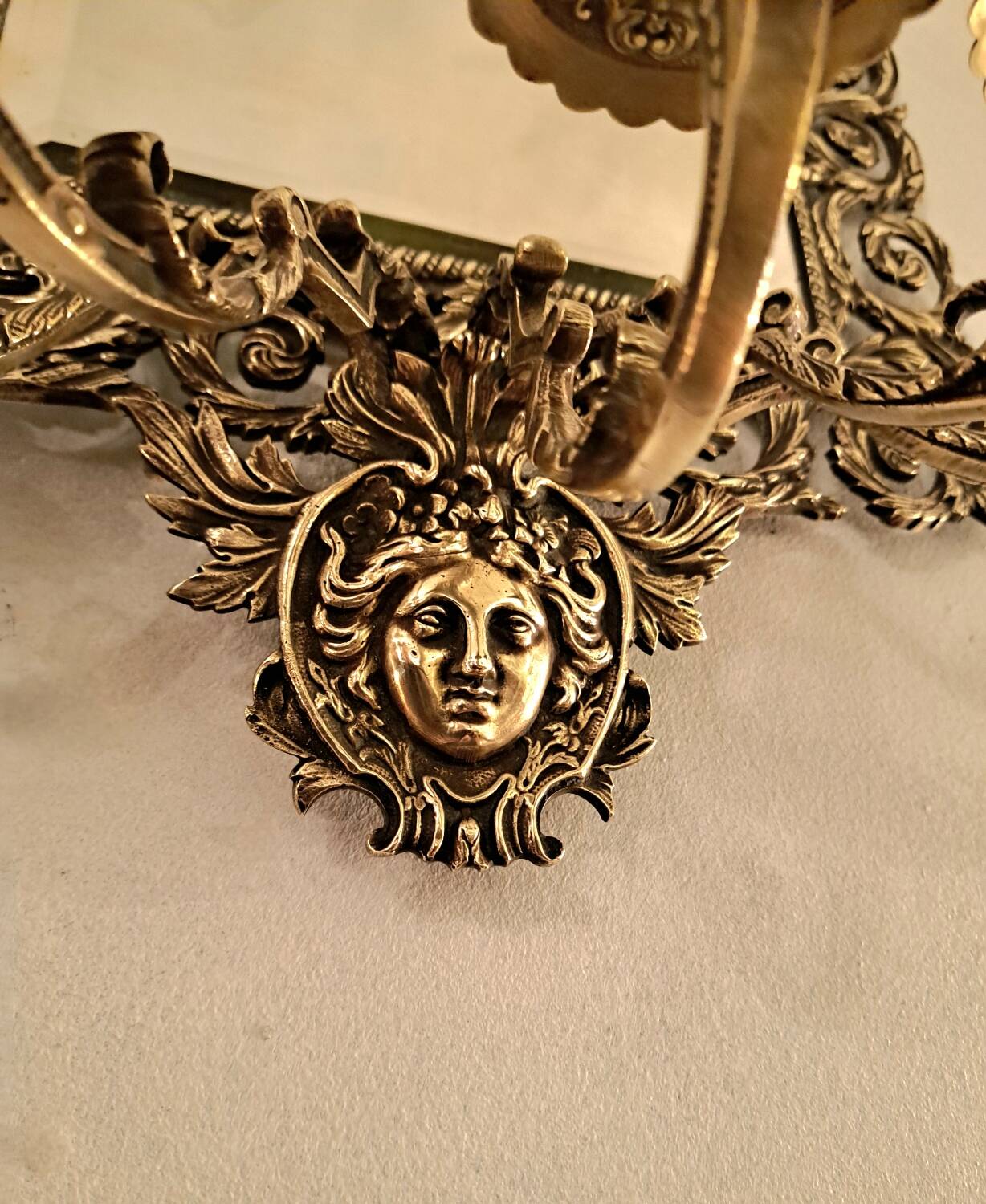 Paire d'appliques miroirs XIXème en bronze