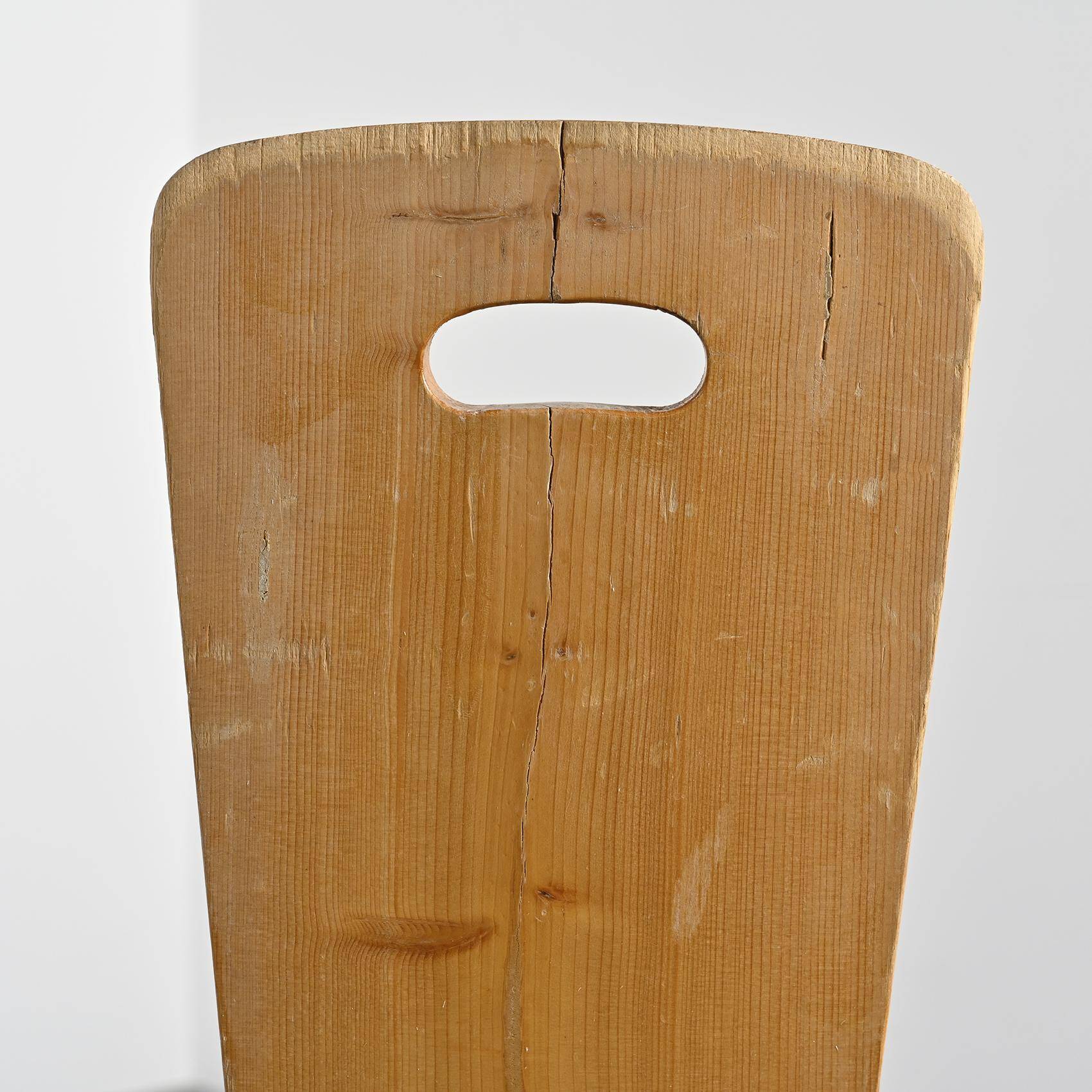 Chaise en Pin massif par Christian Durupt, Meribel 1960
