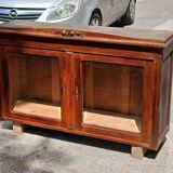 Dresser / display cabinet / sideboard top with beveled glass